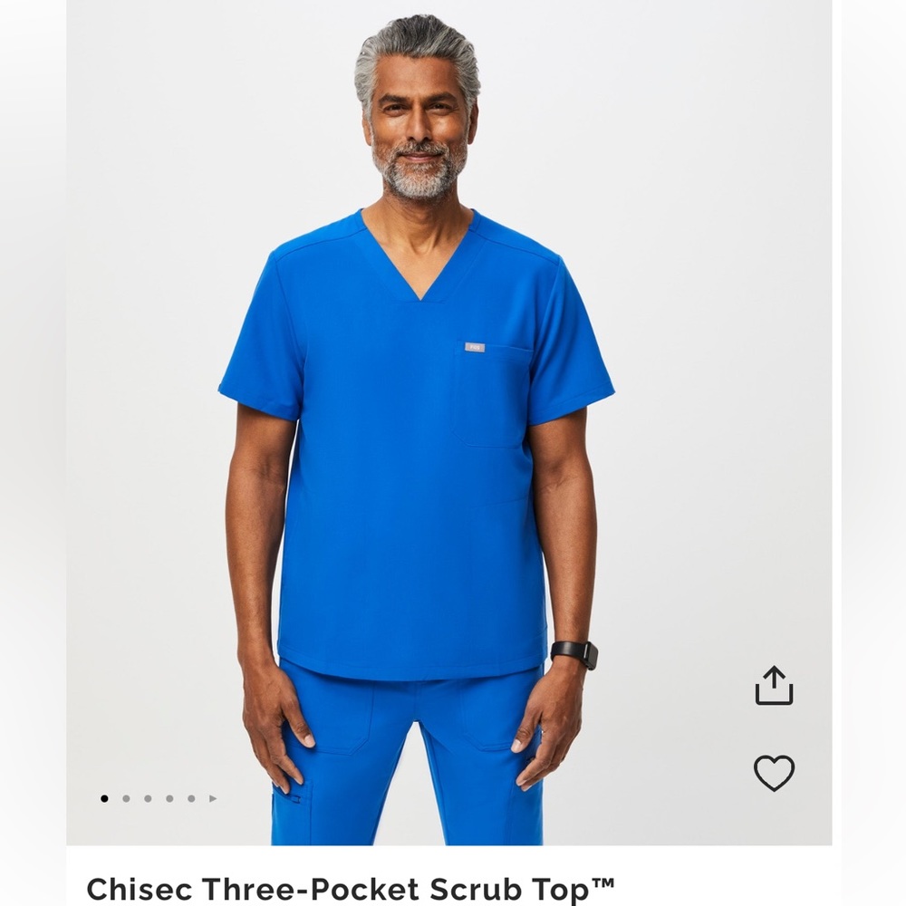 Men’s large figs scrub top.